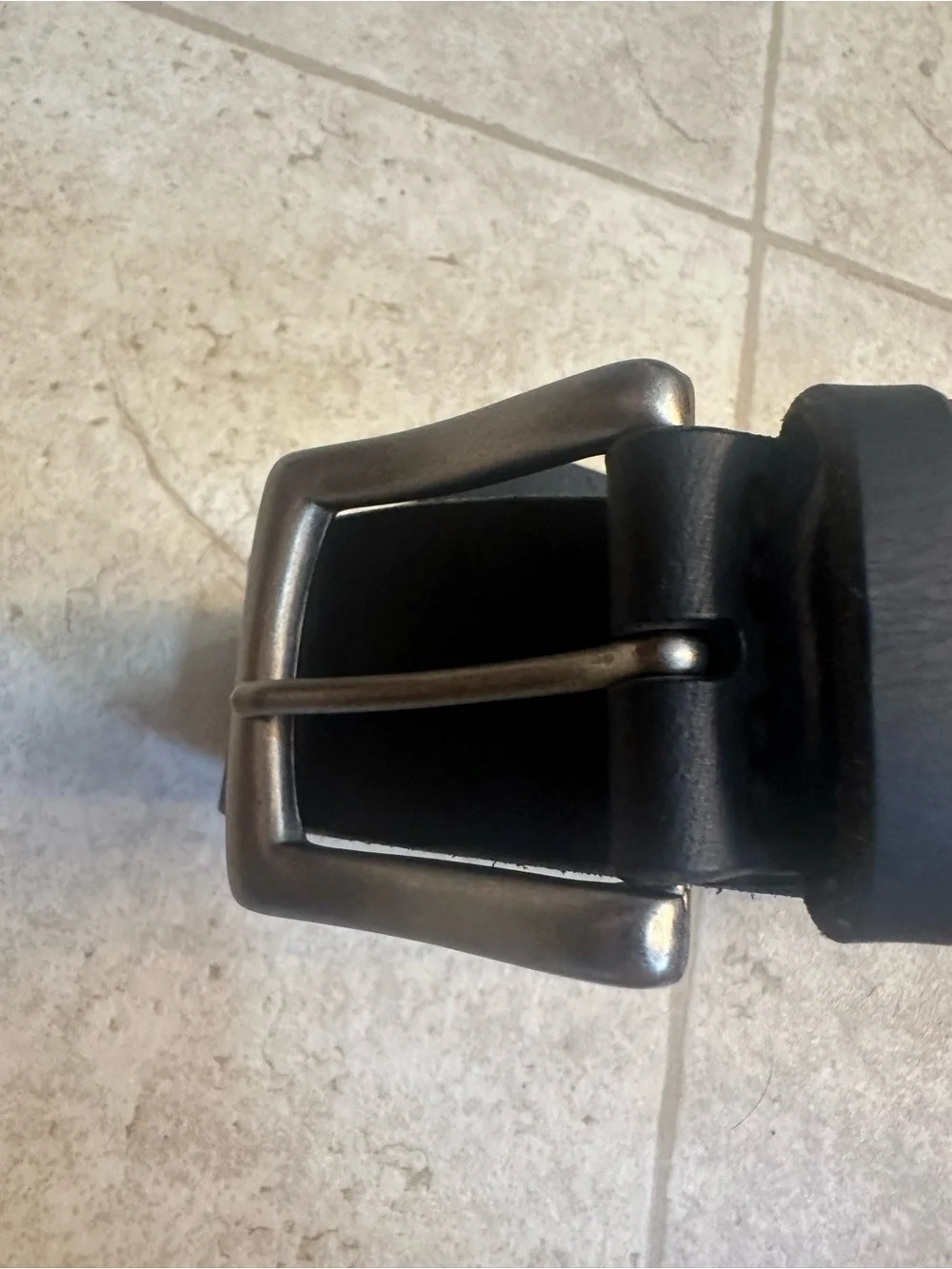 Columbia Black Leather Men's Belt with Silver Buckle Size 34